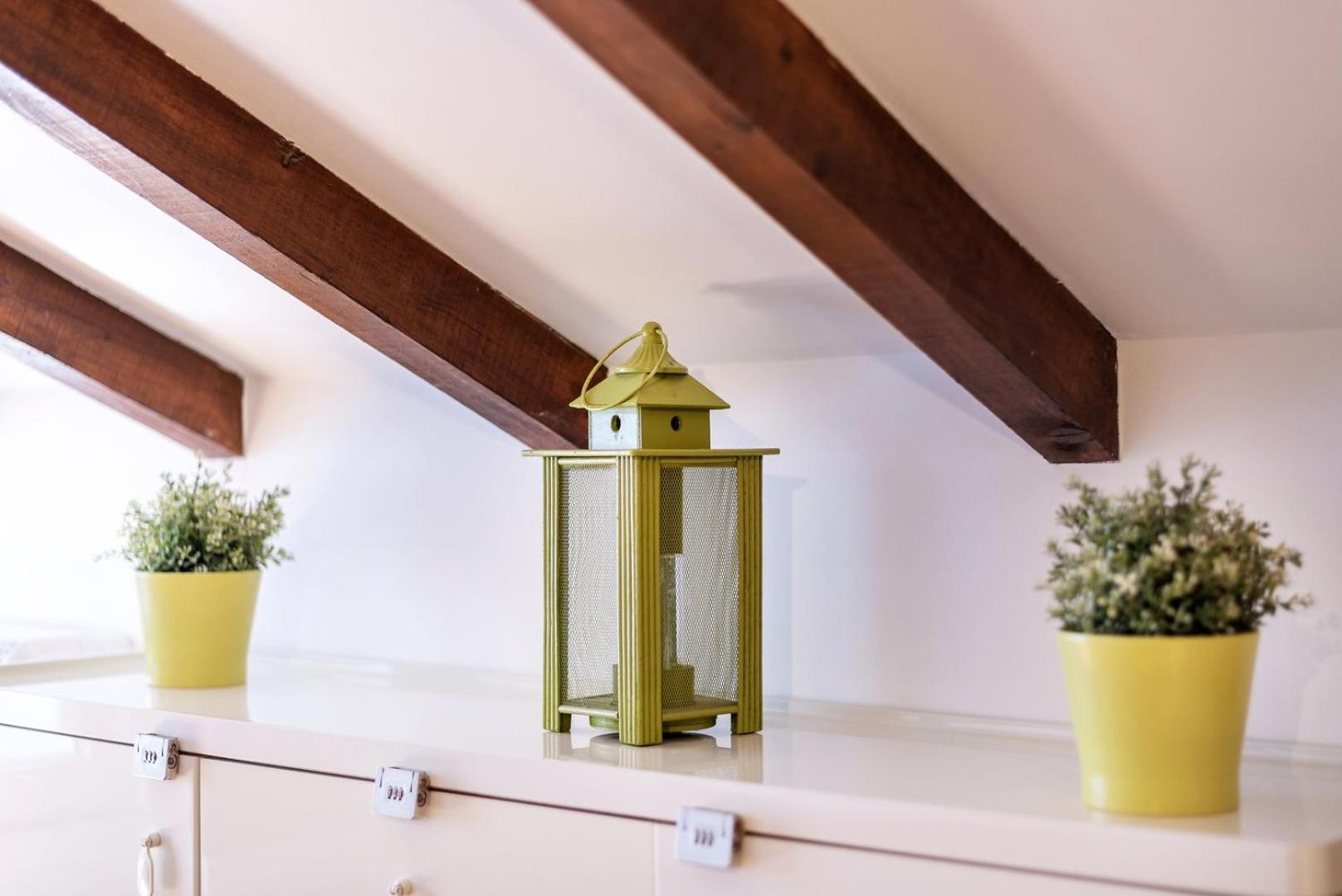 شقة Guestready - Fantastic Rustic Duplex With Terrace Lisboa المظهر الخارجي الصورة