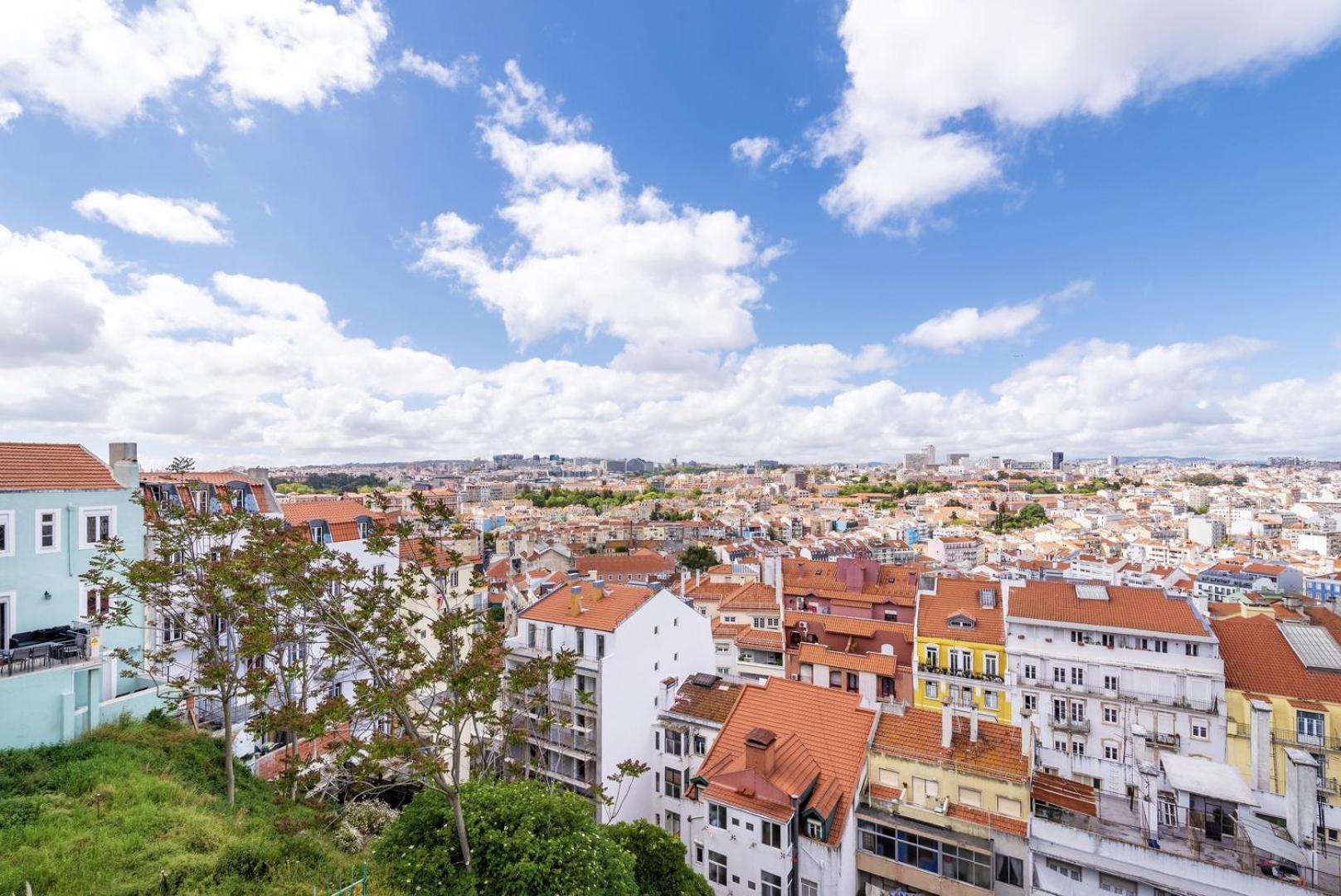 شقة Guestready - Fantastic Rustic Duplex With Terrace Lisboa المظهر الخارجي الصورة